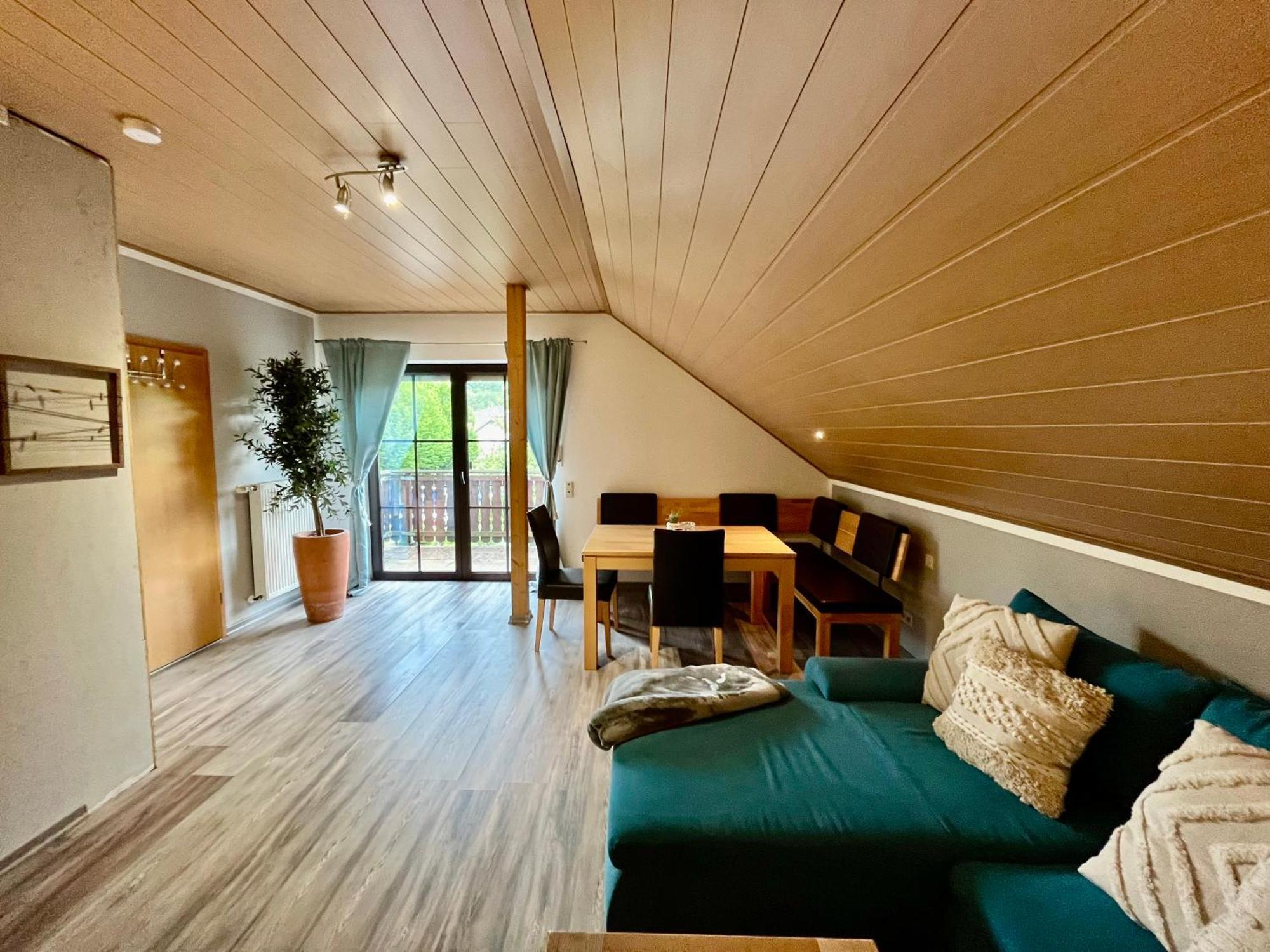 Balkon Zimmer - Apartment Gonnersdorf  외부 사진